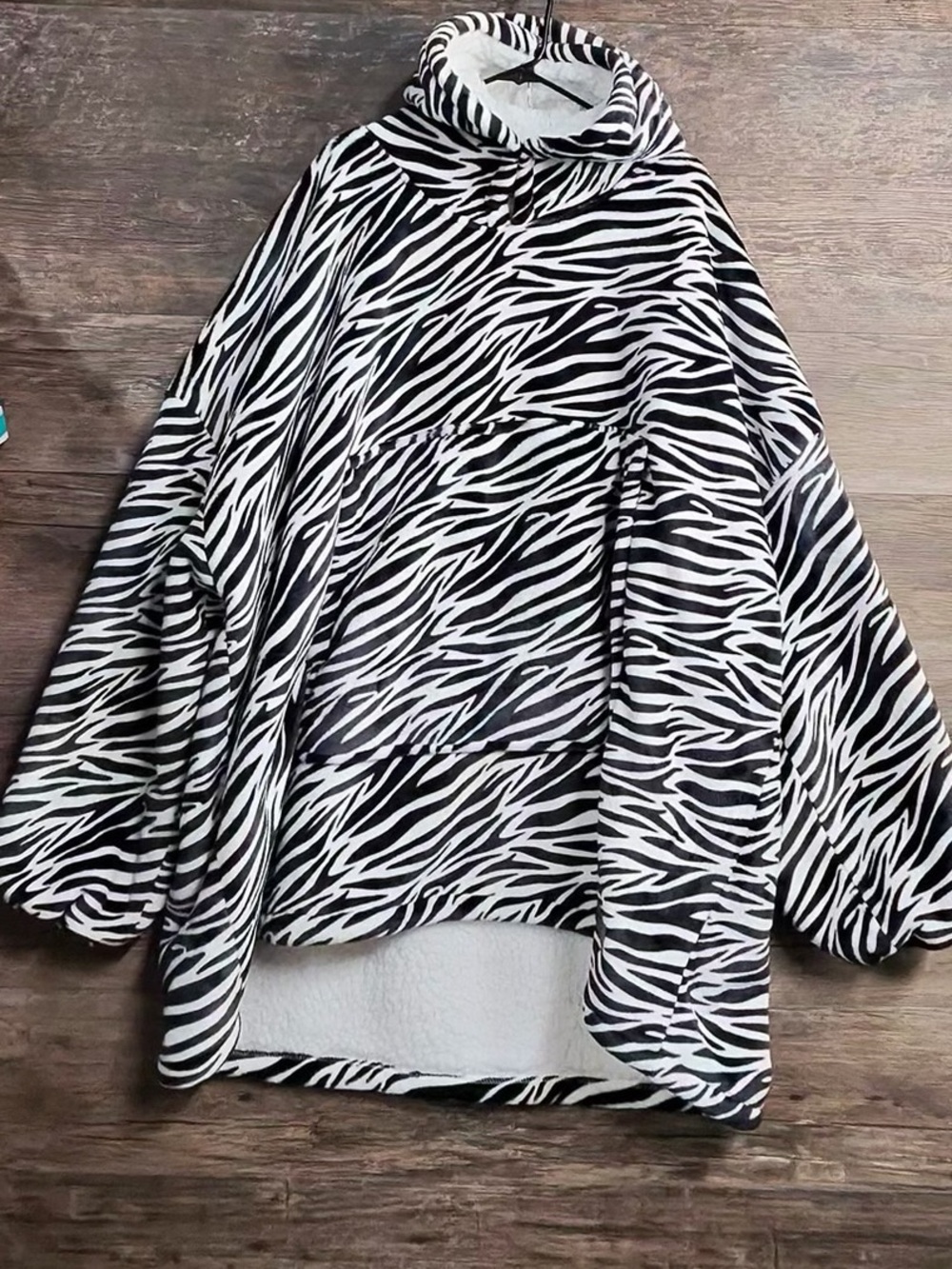Zebra Print Women’s Pullover Oversized Hoodie Jacket - Black & White